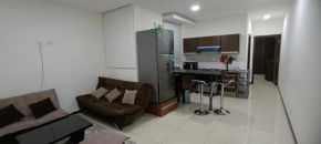 Departamentoo nuevo amoblado cerca a UAGRM, con excelente vista
